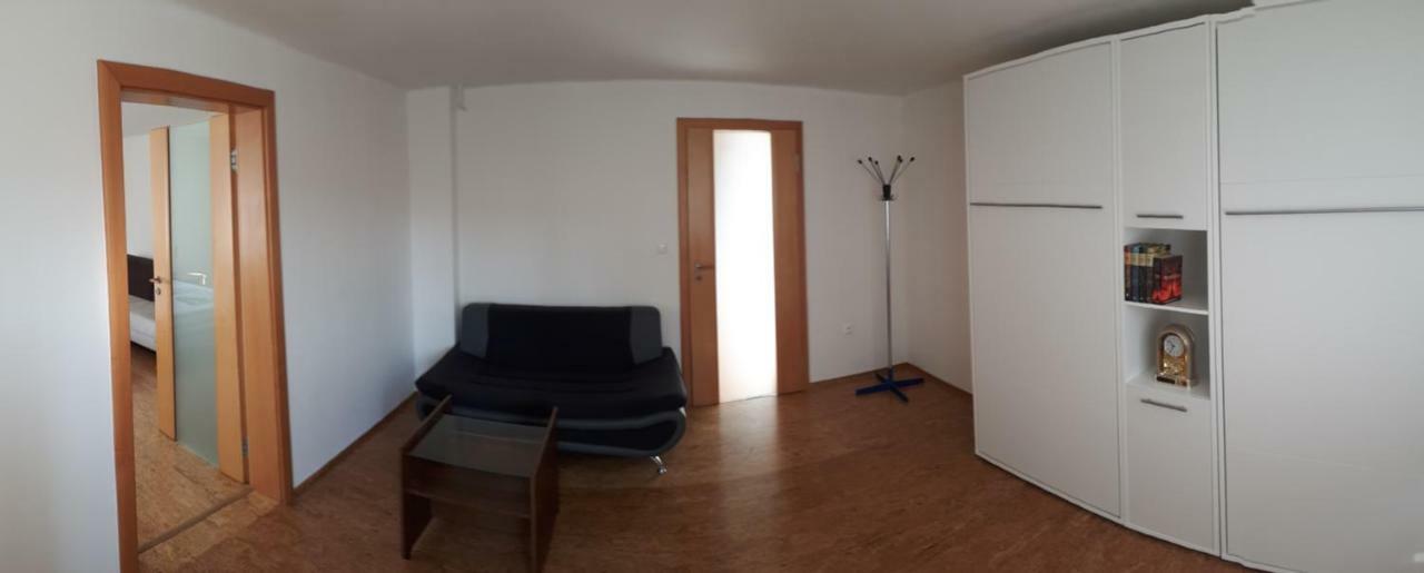 Brezno - 2 Izbovy Apartman المظهر الخارجي الصورة